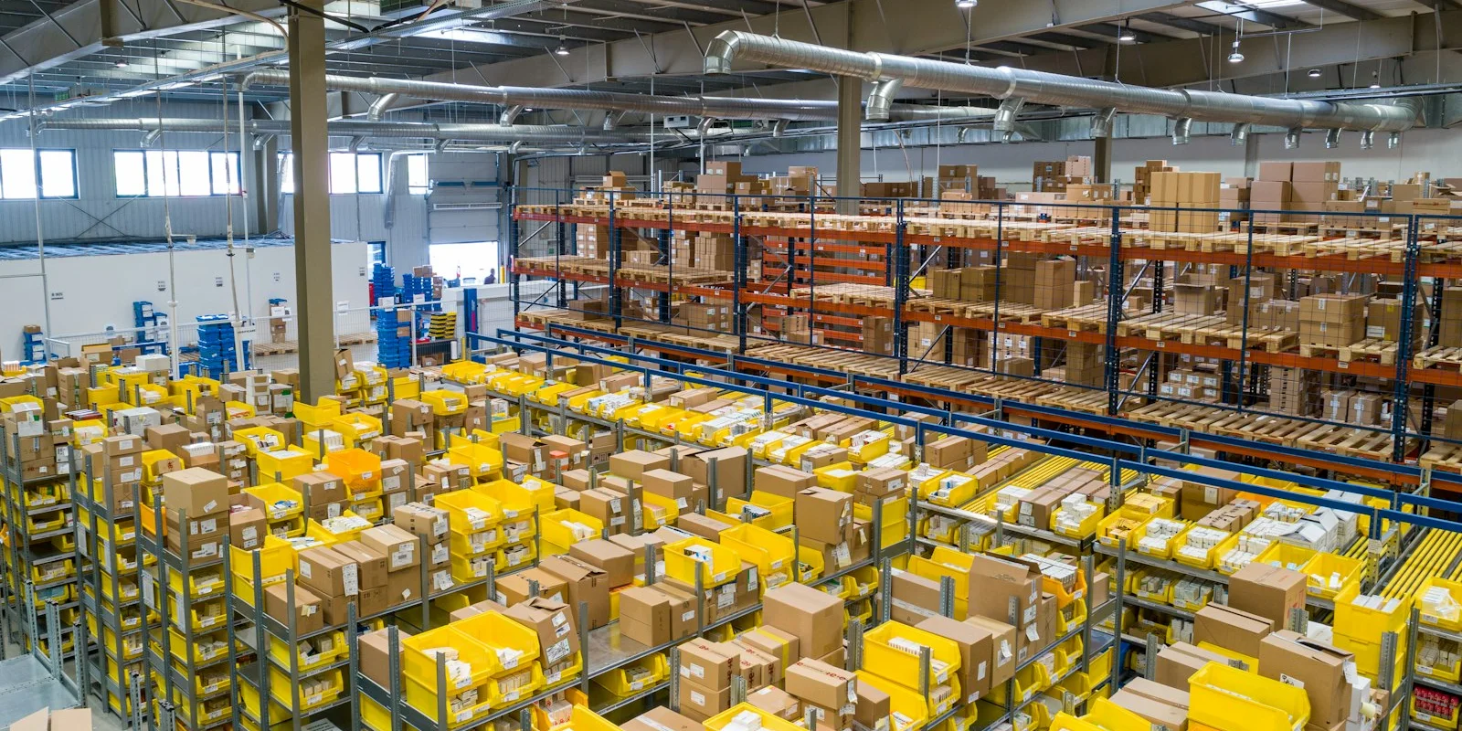 Warehouse cleaning in Fresno: offices, floors and break rooms
